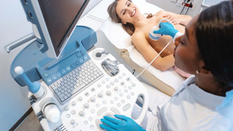 Como analisa Vinicius Tadeu Sattin Rodrigues, o rastreamento organizado e oportunístico mostra como modelos de convite e acompanhamento influenciam diretamente os resultados em saúde.