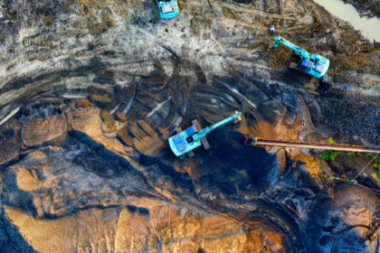 Paulo Roberto Gomes Fernandes analisa como o uso de roletes em polímero para correias transportadoras marcou uma mudança tecnológica importante e antecipou transformações relevantes na mineração.